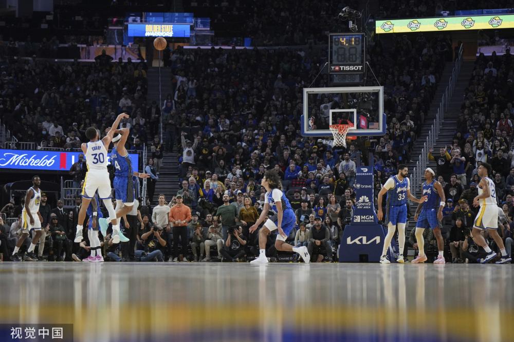 飞回北京并 飞回北京并