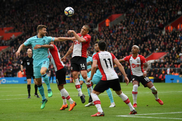 会的积极贡 会的积极贡